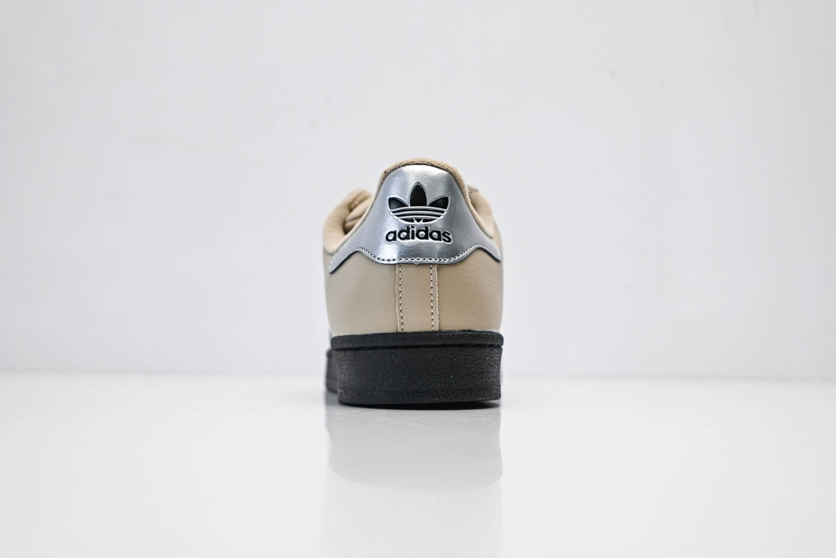 adidas Originals Superstar ¨C Beige Upper with Silver 3-Stripes & Black Shell Toe
