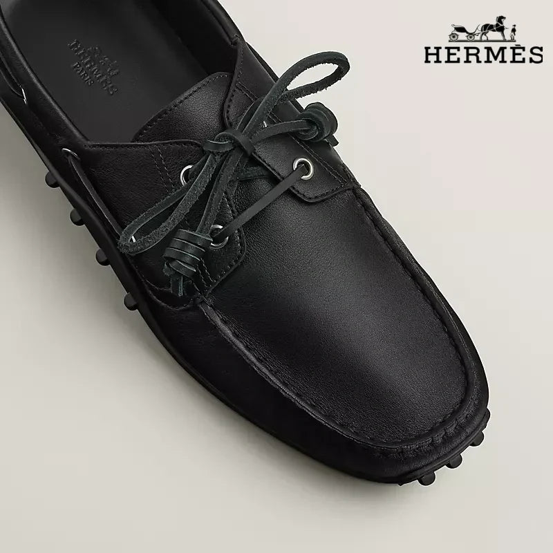 Herm¨¨s Black Leather Lace-Up Driving Shoe