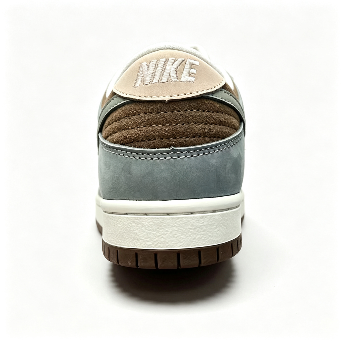Nike Dunk Low ¨C White / Light Blue / Brown / Gum